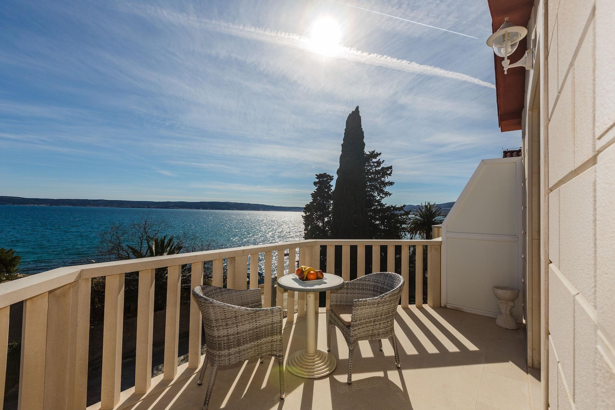 Hotel Villa Zarko Kaštel Stari エクステリア 写真