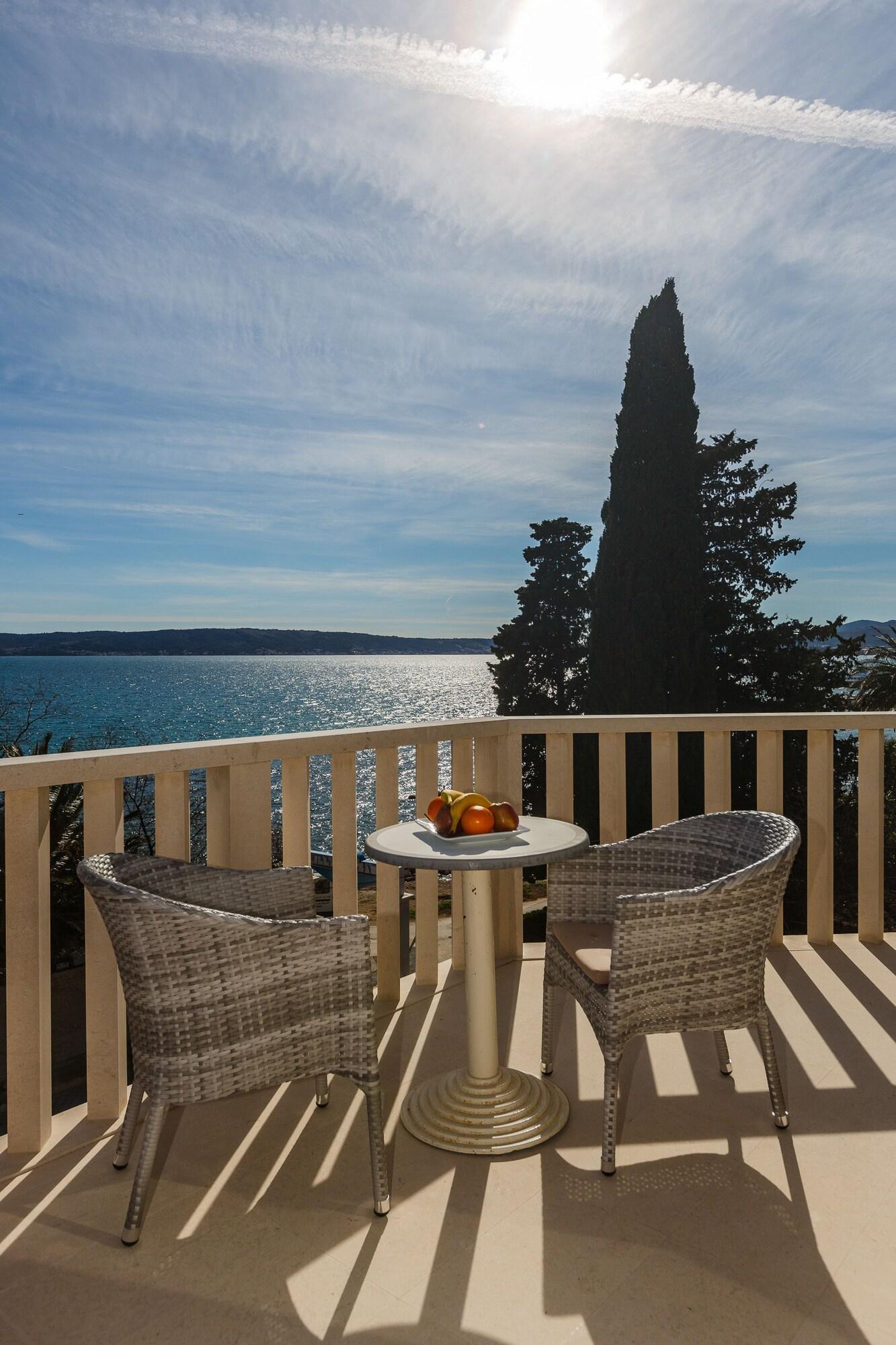 Hotel Villa Zarko Kaštel Stari エクステリア 写真