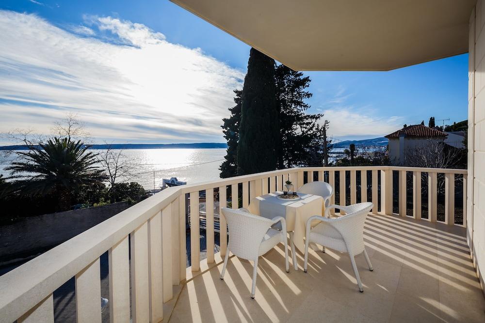 Hotel Villa Zarko Kaštel Stari エクステリア 写真