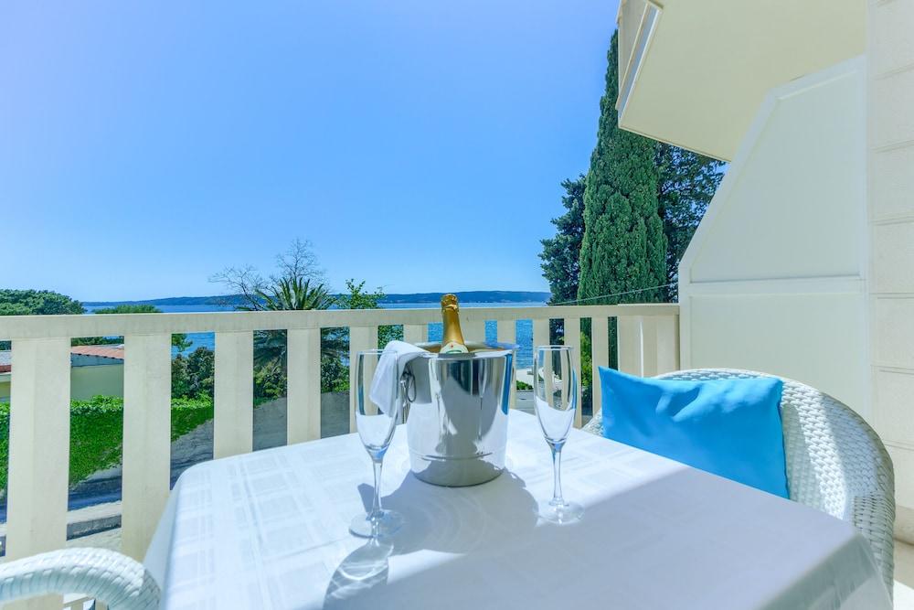 Hotel Villa Zarko Kaštel Stari エクステリア 写真