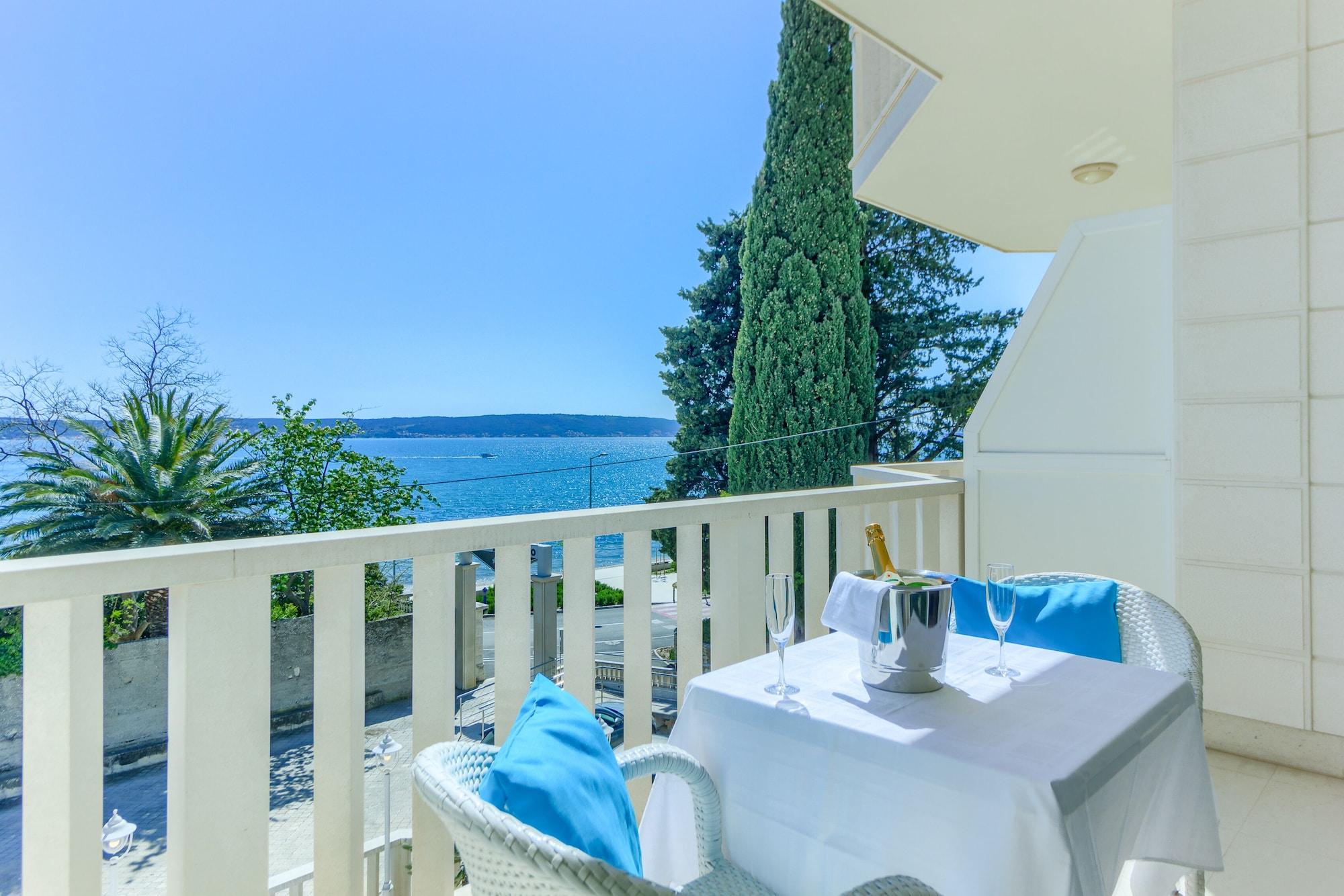 Hotel Villa Zarko Kaštel Stari エクステリア 写真