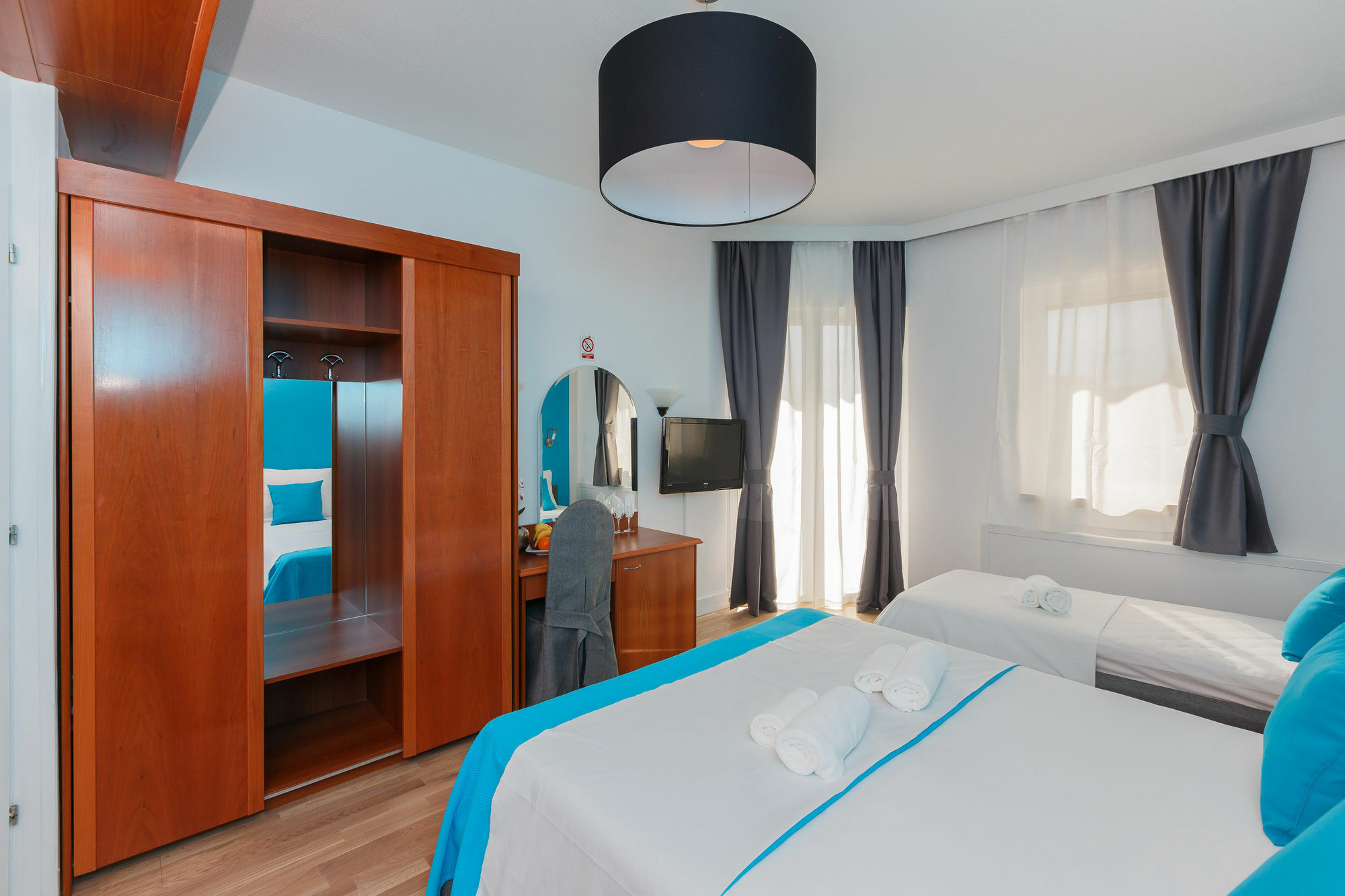 Hotel Villa Zarko Kaštel Stari エクステリア 写真