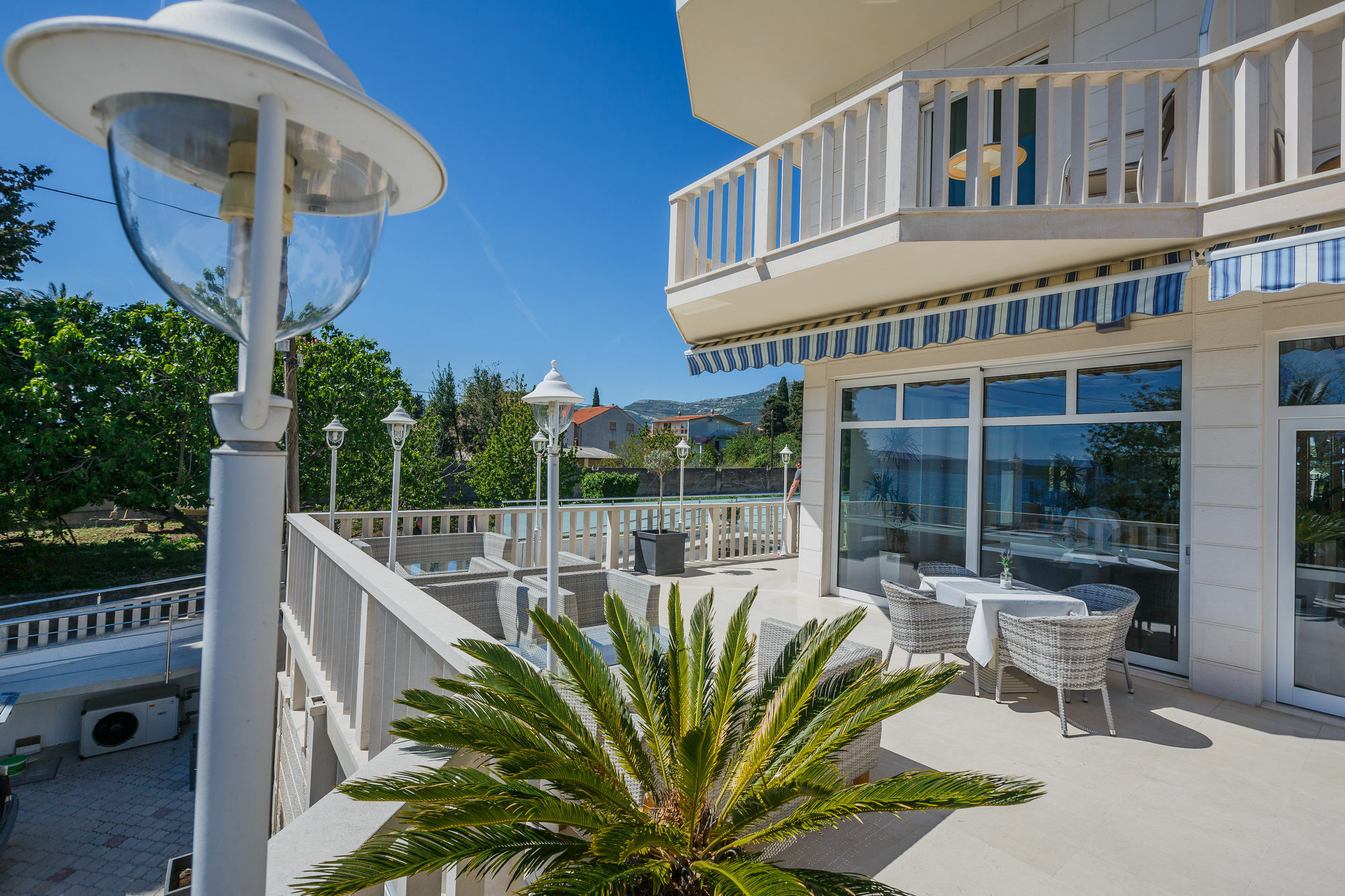 Hotel Villa Zarko Kaštel Stari エクステリア 写真