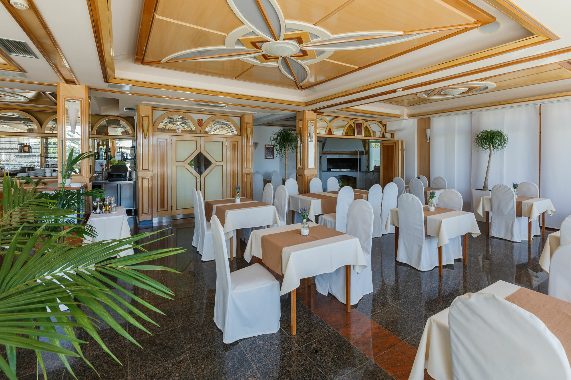 Hotel Villa Zarko Kaštel Stari エクステリア 写真
