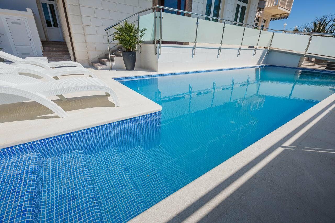 Hotel Villa Zarko Kaštel Stari エクステリア 写真
